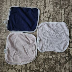 NWOT Burts Bees Baby 100% Organic Cotton 3 Pack Blue and Pink Burp Cloths